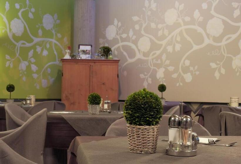 בית מלון כפרי Liberty