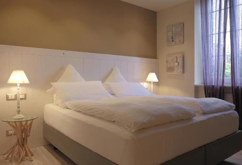 בית מלון כפרי Liberty