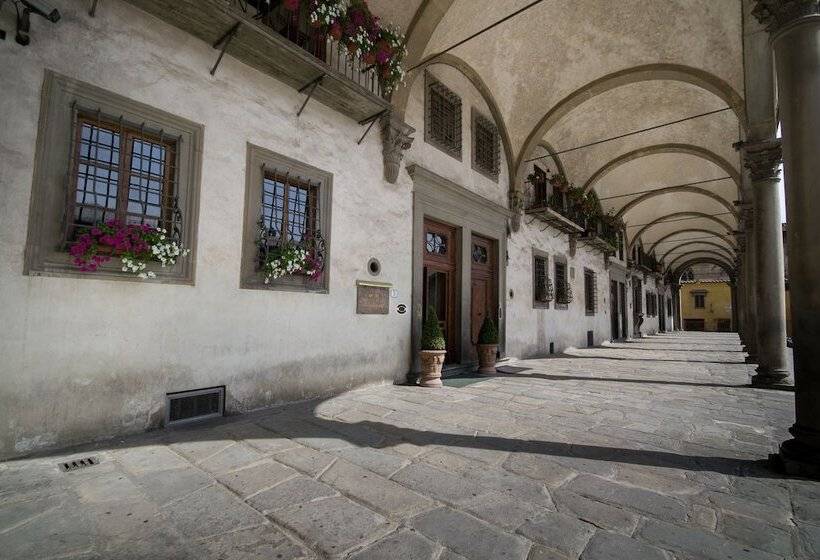 هتل Loggiato Dei Serviti