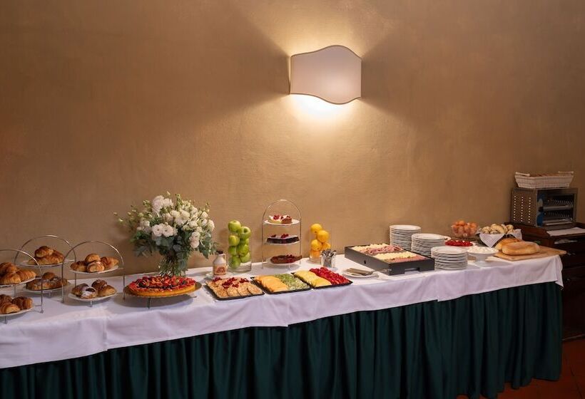 هتل Loggiato Dei Serviti