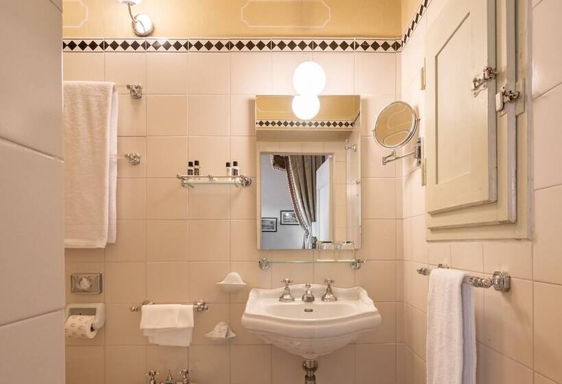 هتل Loggiato Dei Serviti