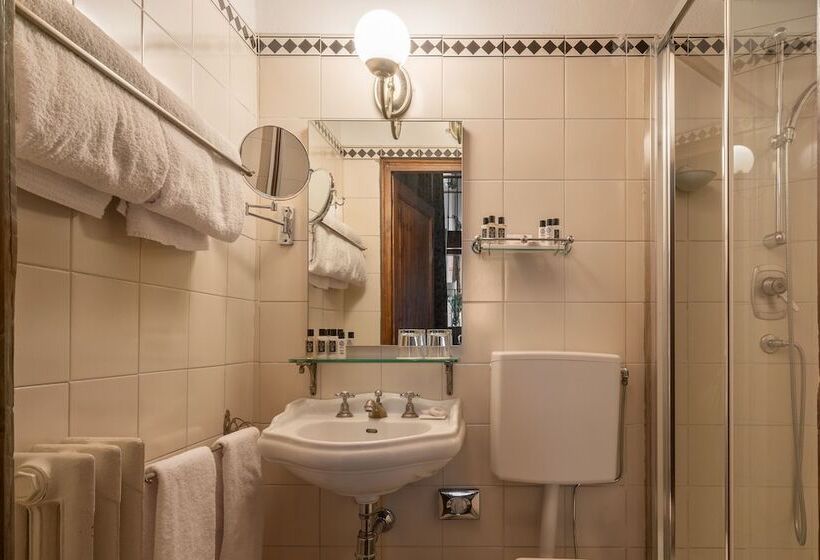 هتل Loggiato Dei Serviti