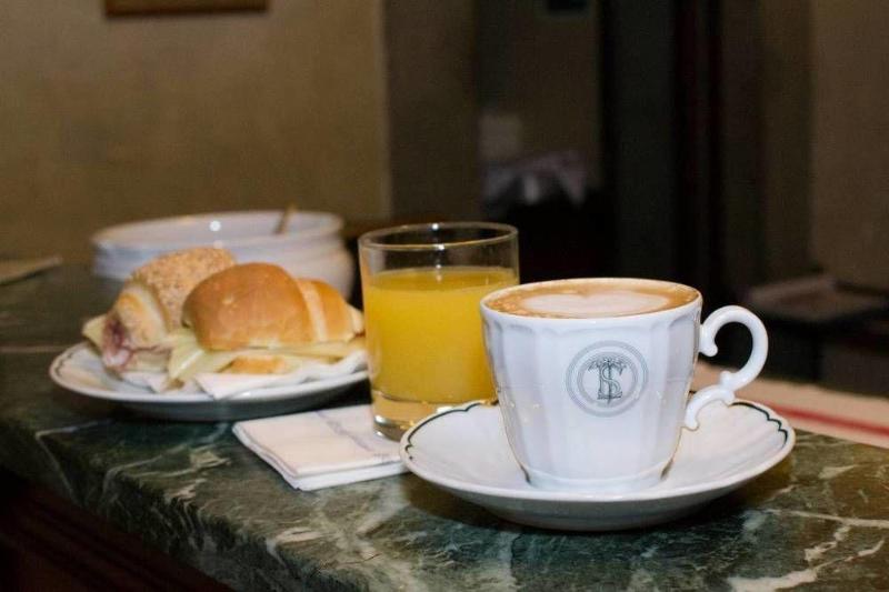 هتل Loggiato Dei Serviti