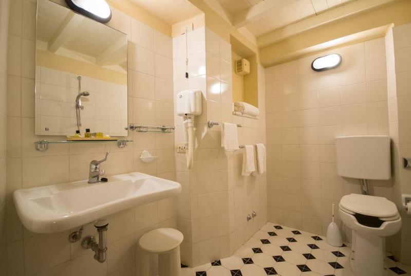 هتل Loggiato Dei Serviti