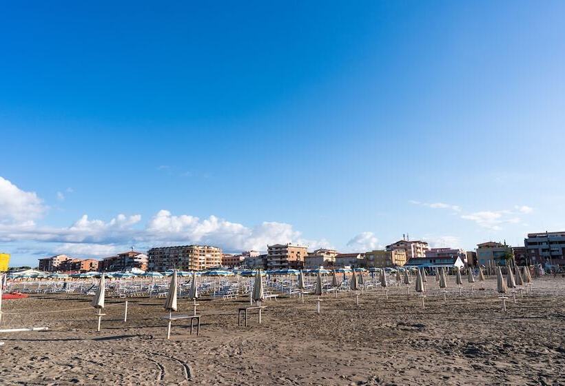 Lola Piccolo Hotel E Appartamenti