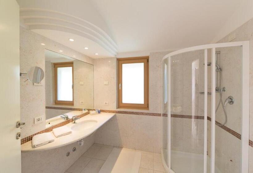 ホテル Maximilian