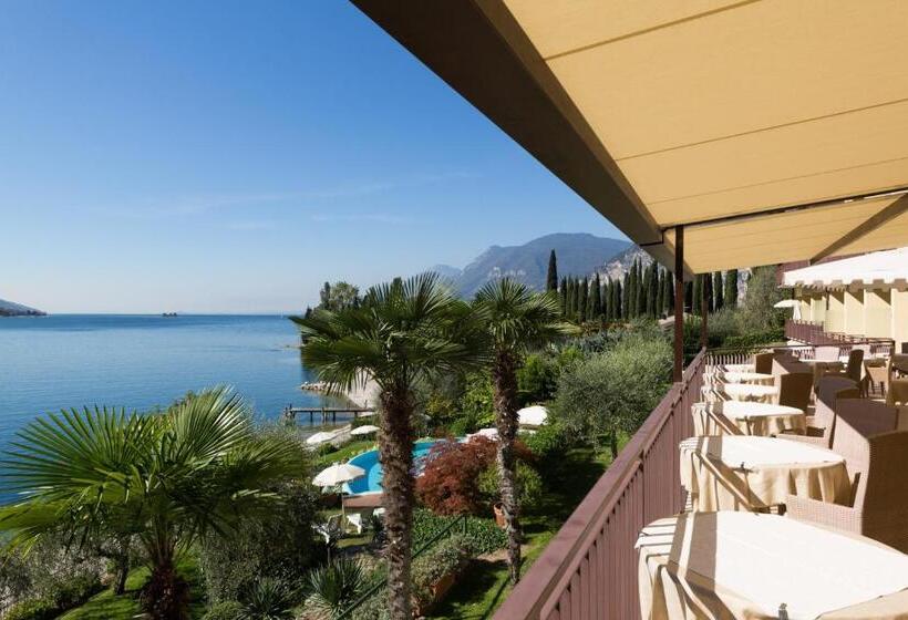 ホテル Maximilian