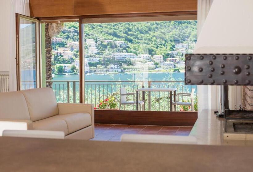 ホテル Maximilian