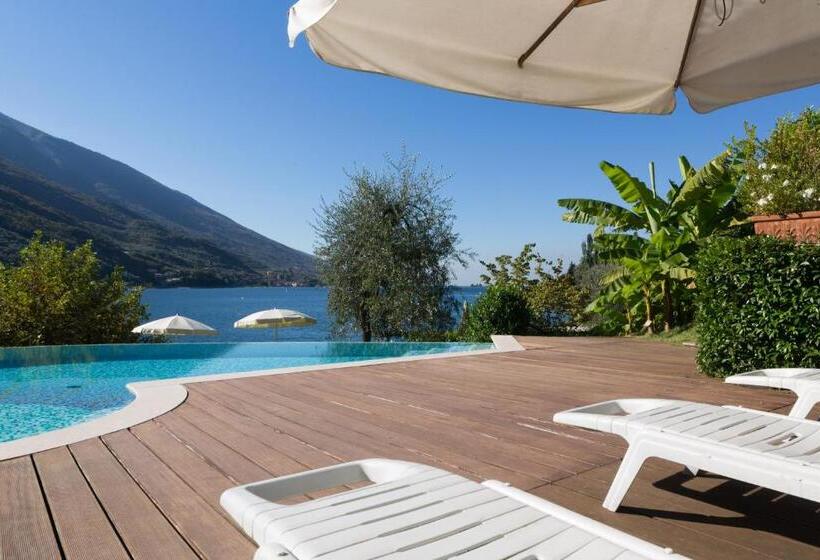 ホテル Maximilian