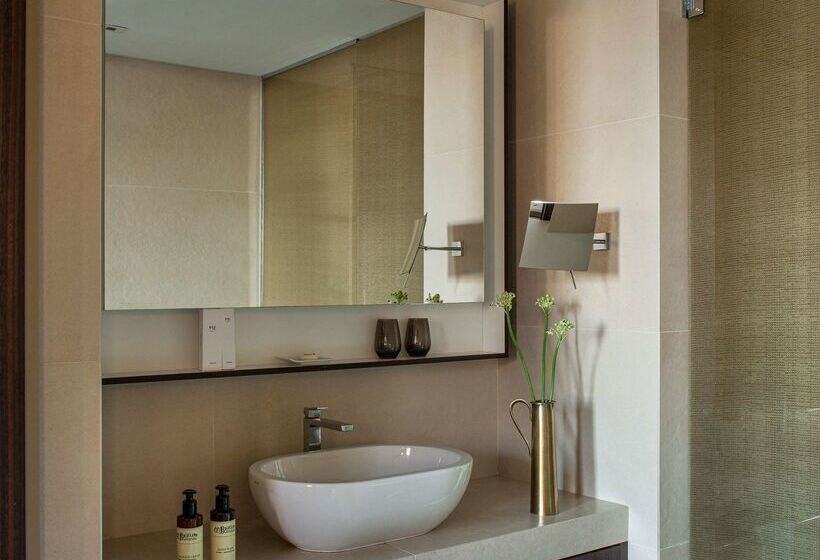 هتل Me Milan Il Duca