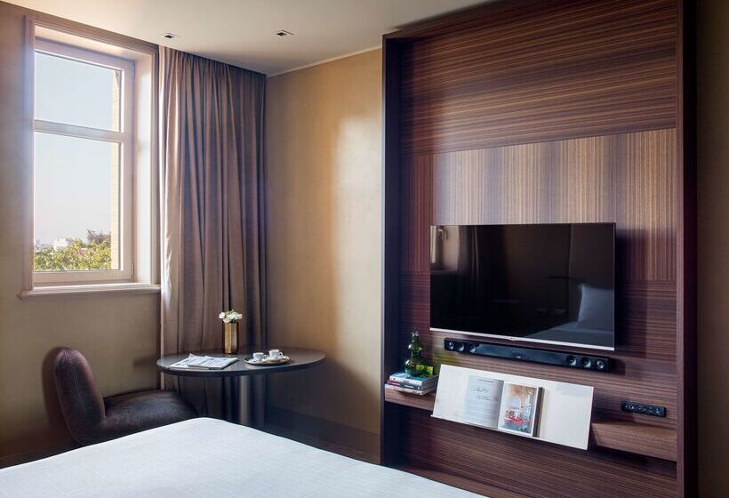 هتل Me Milan Il Duca