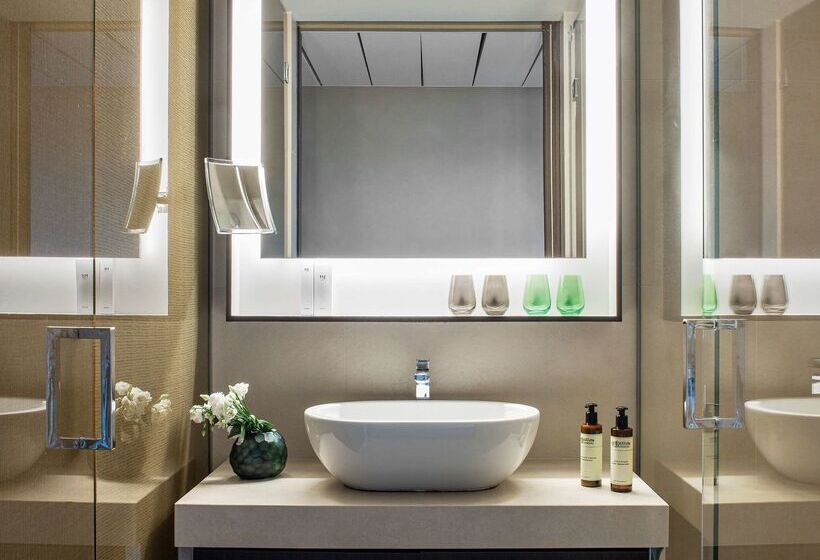 هتل Me Milan Il Duca