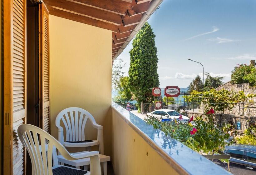 בית מלון כפרי Meandro   Lake View