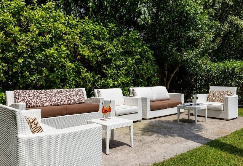 ホテル Meandro   Lake View