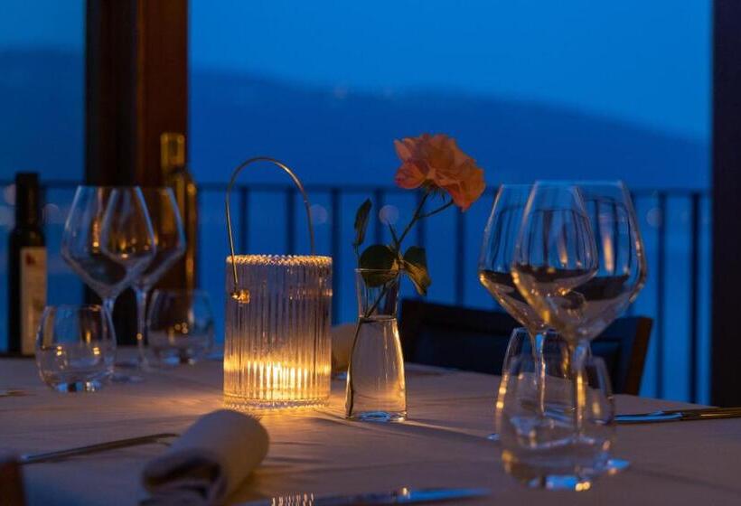 ホテル Meandro   Lake View