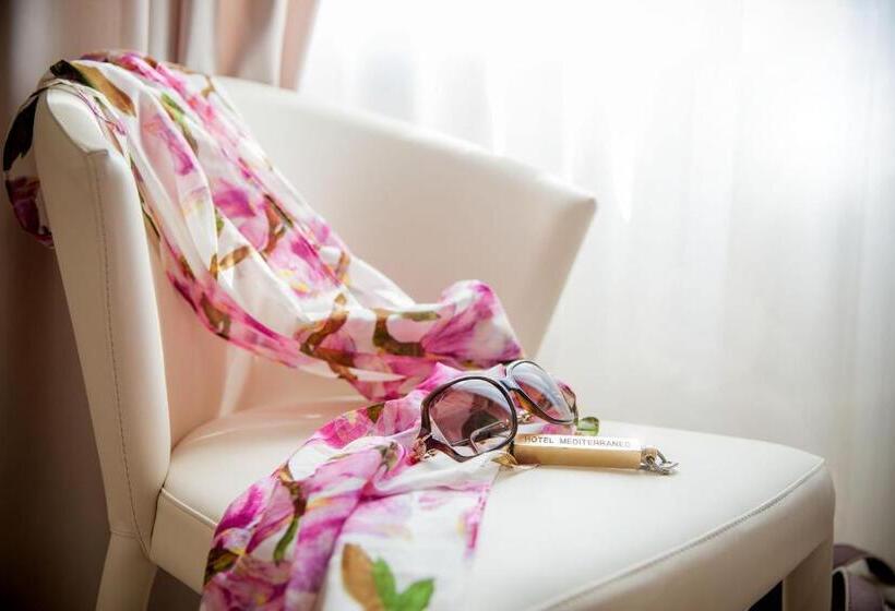 ホテル Mediterraneo