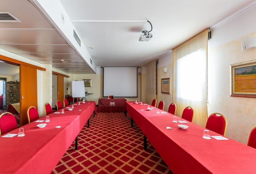 Mirage Sure Hotel Collection By Best Western