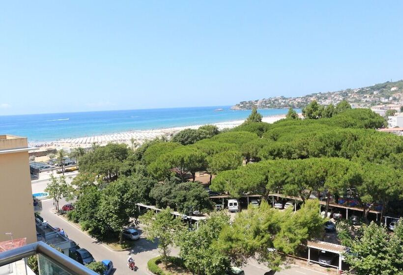 ホテル Mirasole International