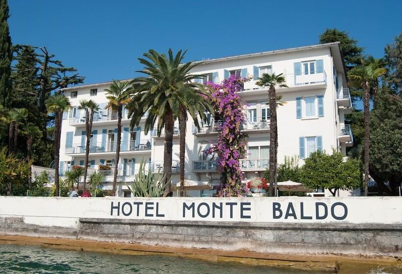 هتل Monte Baldo E Villa Acquarone
