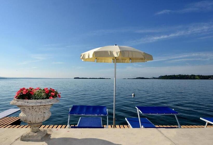 酒店 Monte Baldo E Villa Acquarone