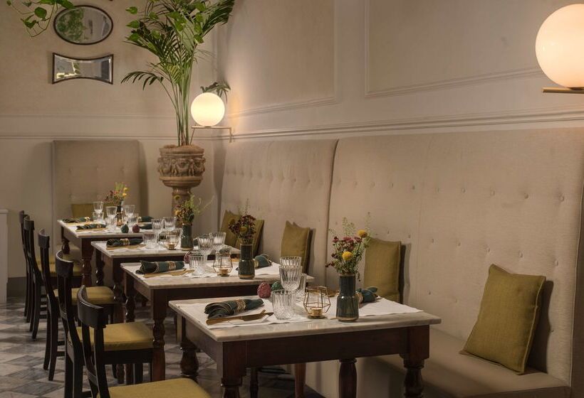 ホテル NH Collection Firenze Porta Rossa