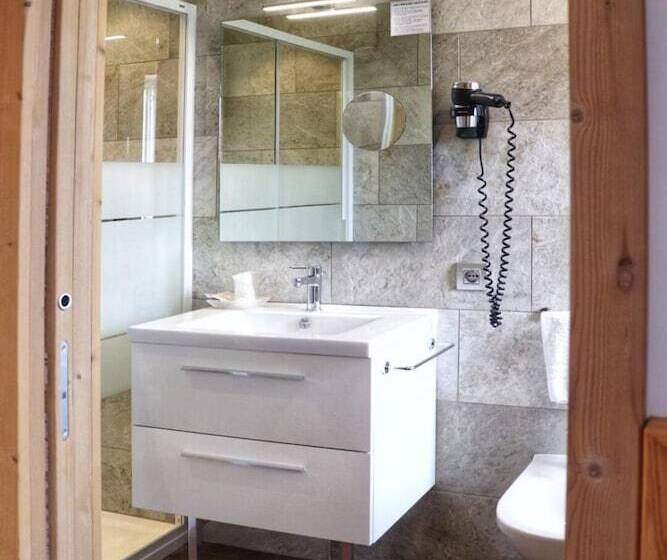 فندق Panorama Wellness & Resort