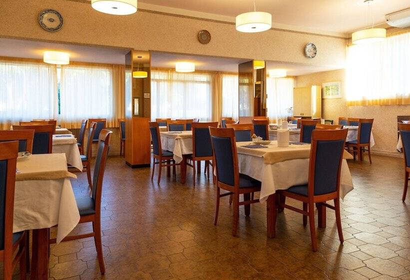 هتل Parco Dei Pini