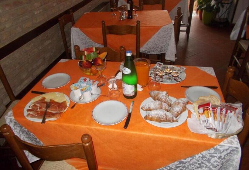 酒店 Pensione Delfino Azzurro