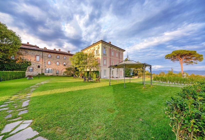 فندق Relais & Spa Castello Di Casiglio