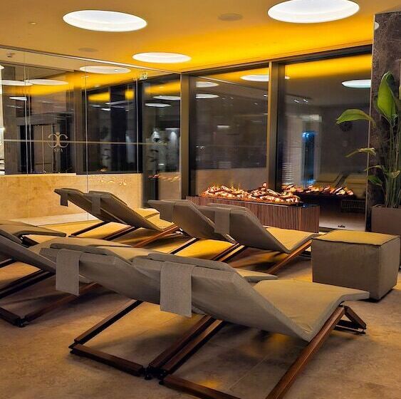 فندق Relais & Spa Castello Di Casiglio