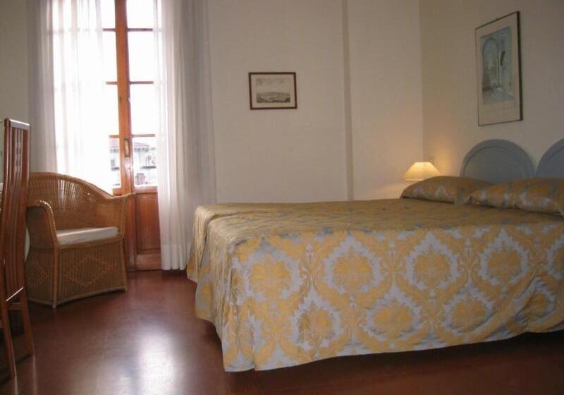 هتل Residence Palazzo Ricasoli