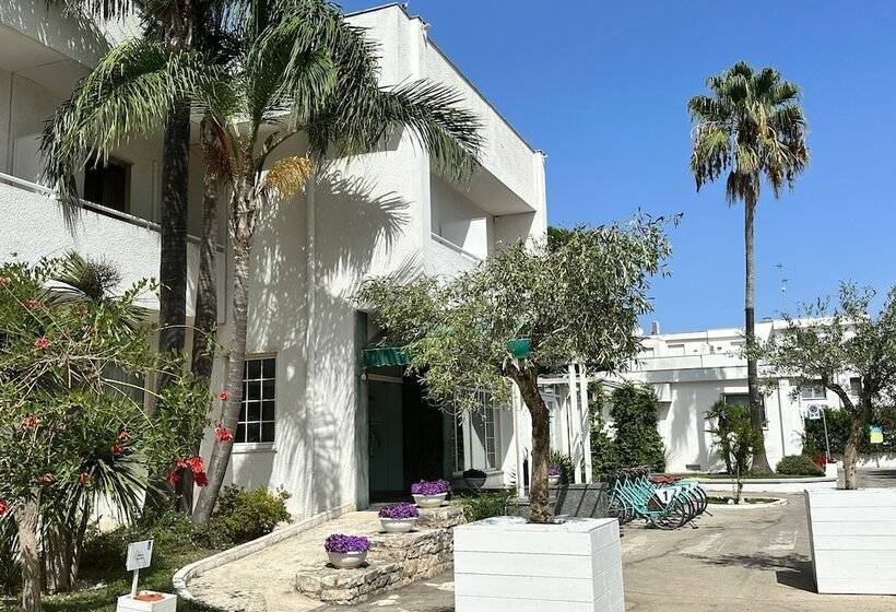 هتل Riva Del Sole