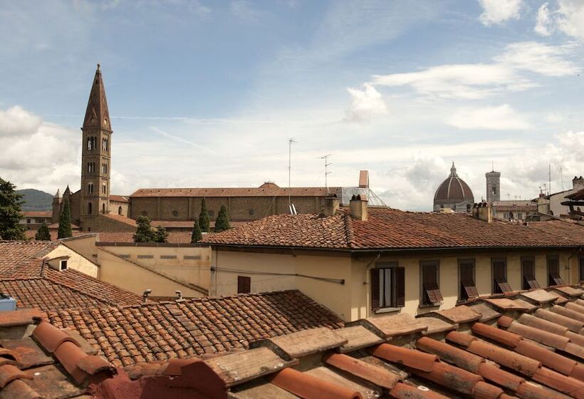 هتل Rivoli Boutique