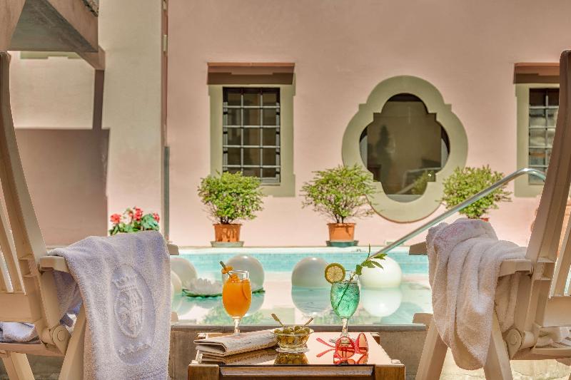 هتل Rivoli Boutique