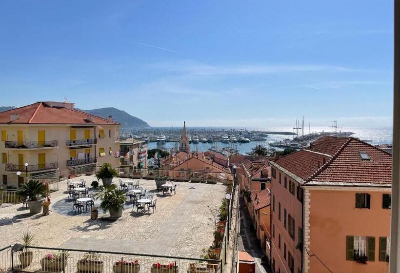 בית מלון כפרי Robinia