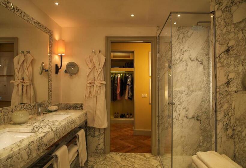 Rocco Forte Hotel Savoy