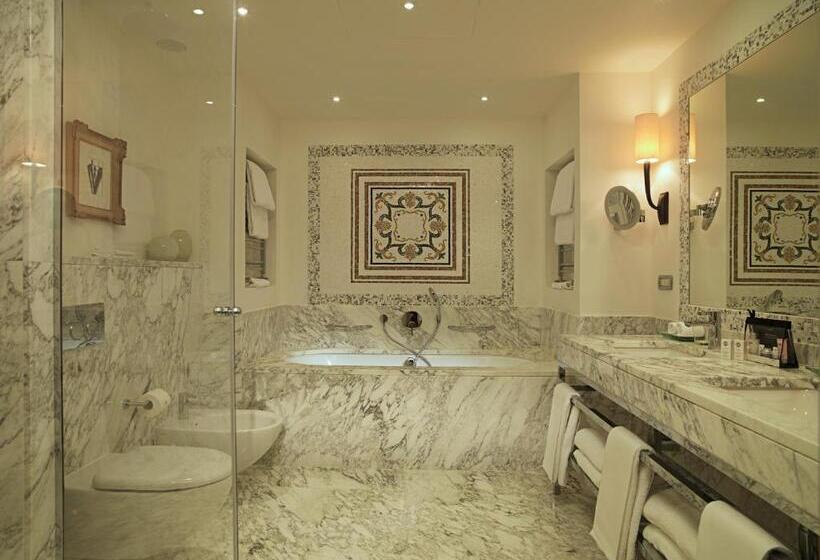 Rocco Forte Hotel Savoy