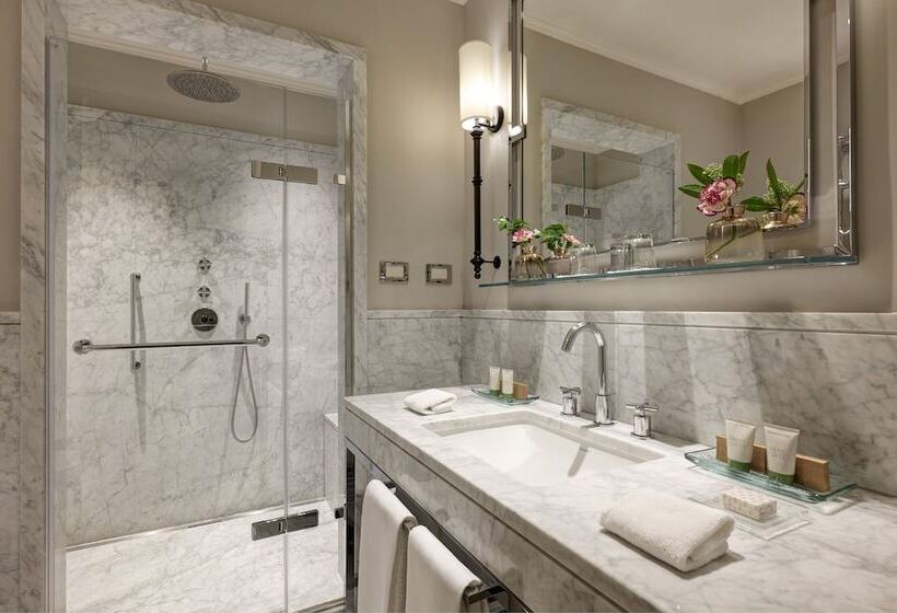 Rocco Forte Hotel Savoy