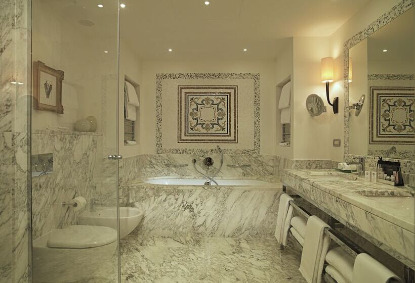 Rocco Forte Hotel Savoy