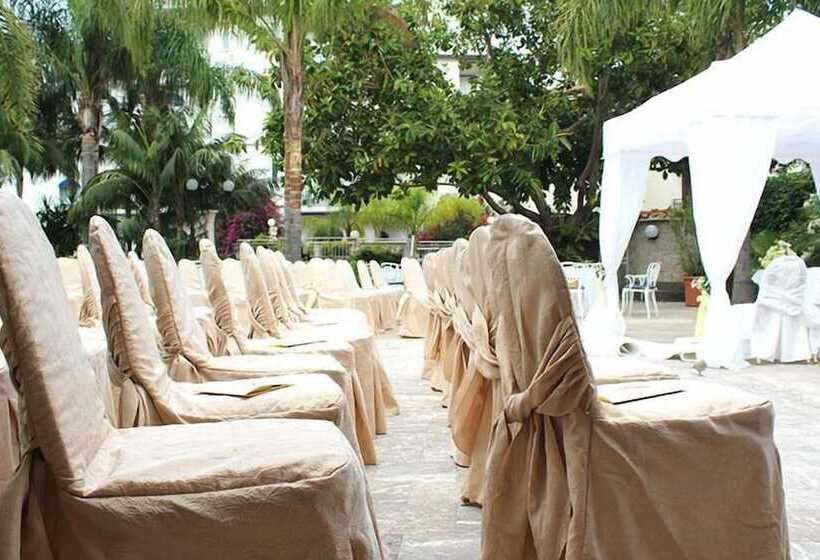 Sant Alphio Garden Hotel & Spa