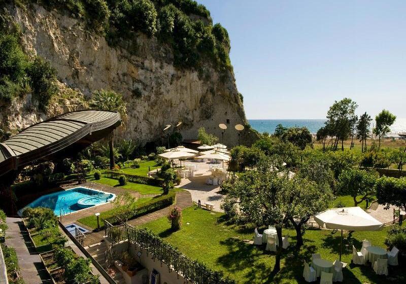 בית מלון כפרי Serapo