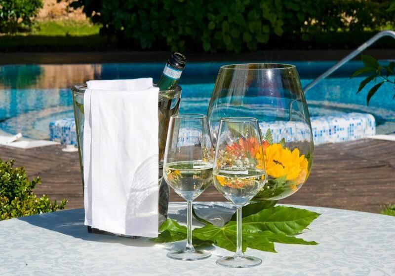 בית מלון כפרי Serapo