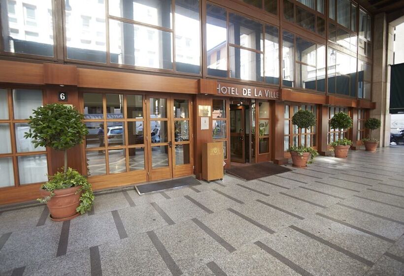 هتل Sina De La Ville