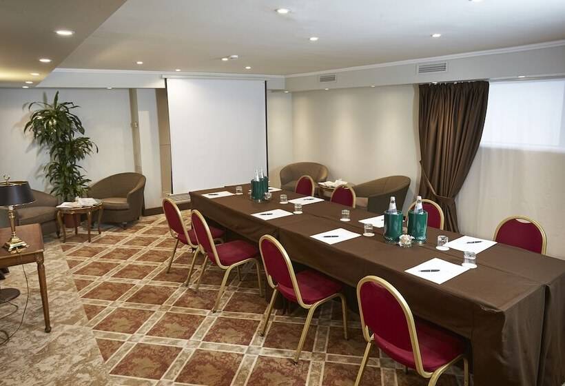 هتل Sina De La Ville