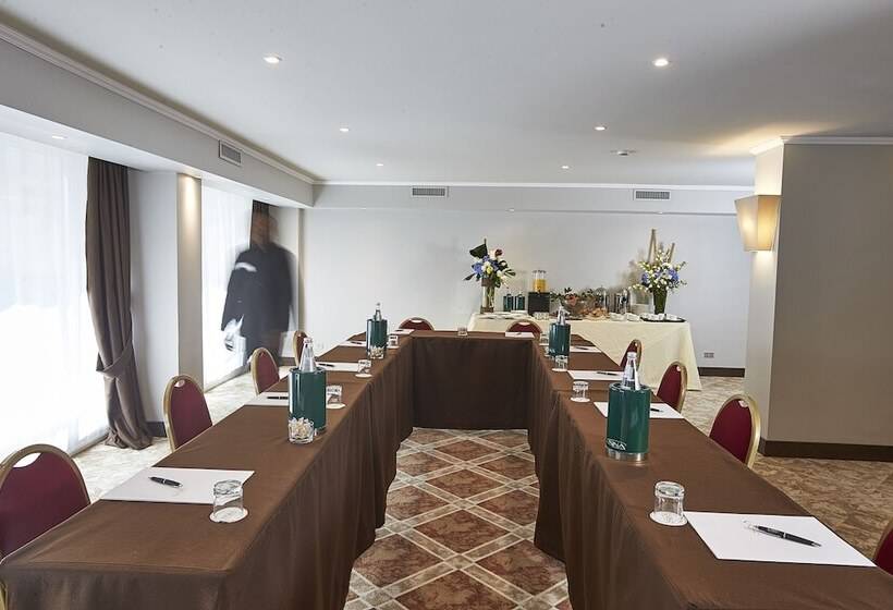 酒店 Sina De La Ville