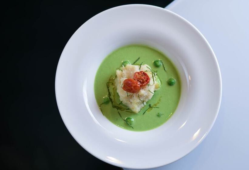 هتل Sina De La Ville