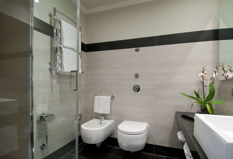 هتل Sina De La Ville