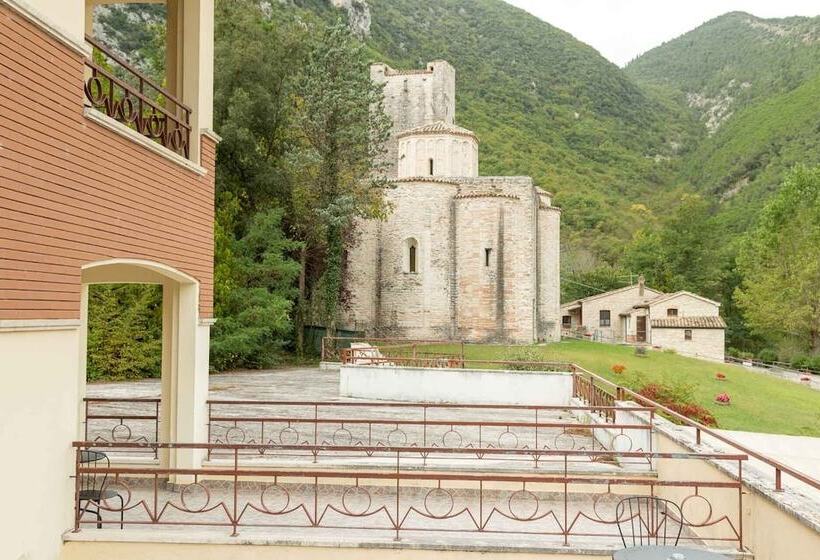 בית מלון כפרי Terme Di Frasassi