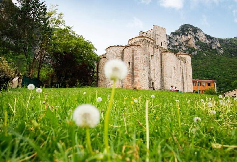 בית מלון כפרי Terme Di Frasassi