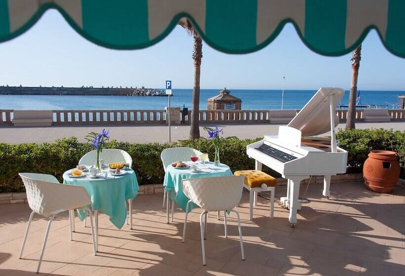 Terminal   Caroli Hotels